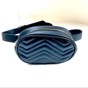 Black Belt Bag-Zipper Top